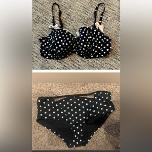 NWOT La Senza matching bra and panty set